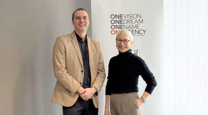 Pictured L R Moritz Muck And Mindy Powell Hodges